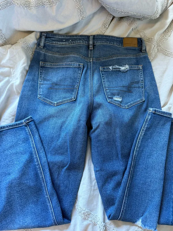 American Eagle Jeans - Image 3