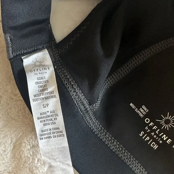 NWT Offline by Aerie Black with Gray Stitching Goals Padded Sports Bra - Size: S - Image 3