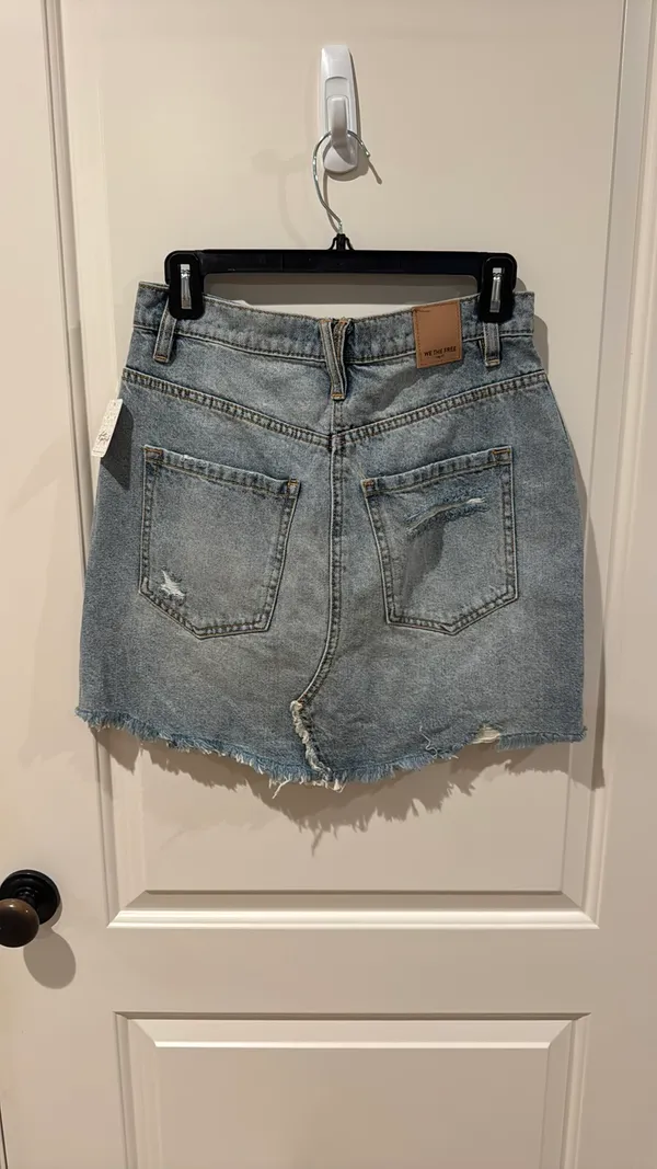 Free People - Image 2