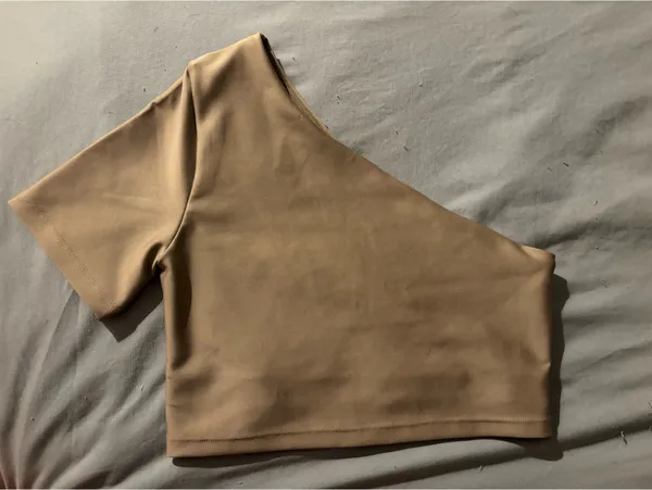 Alo Yoga One-Shoulder Top - Image 2