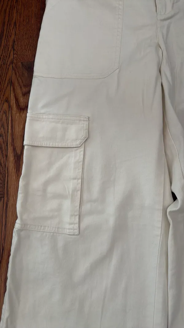 Universal Threads Cargo Pants - Image 8