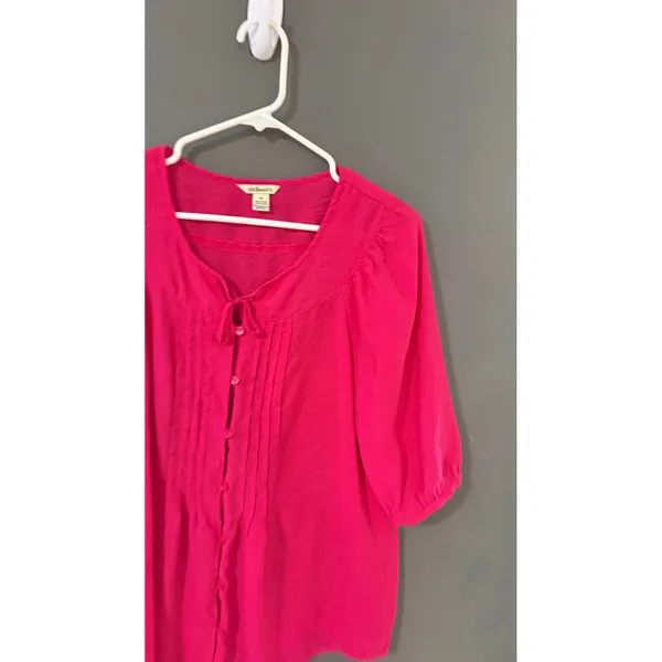 GH Bass & Co Womens Hot‎ Pink Pintuck Button Front Blouse 3/4 Sleeve Size M - Image 2