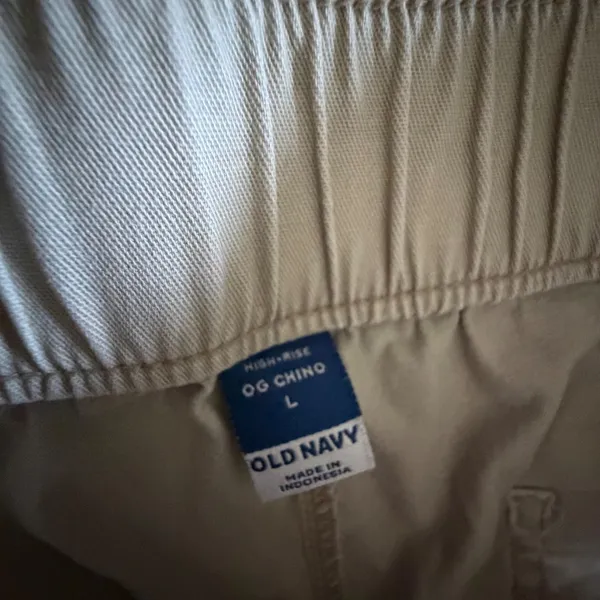 Old Navy High-Rise OG Chino Pants Size L Beige Khaki Elastic Back Straight Leg - Image 2