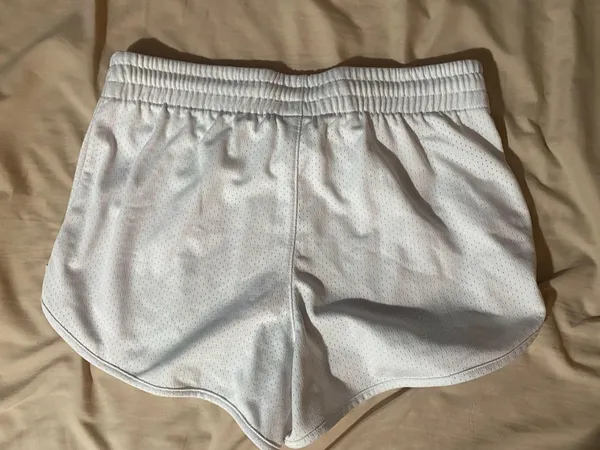 Aritzia Shorts TNA  - Image 4