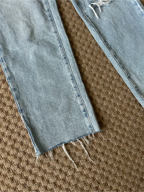 Pacsun 90s Straight Leg Light Wash Distressed Jeans Raw Hem - Image 2