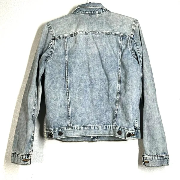 Light-wash GAP denim jacket M Jean Women's classic blue - Image 2