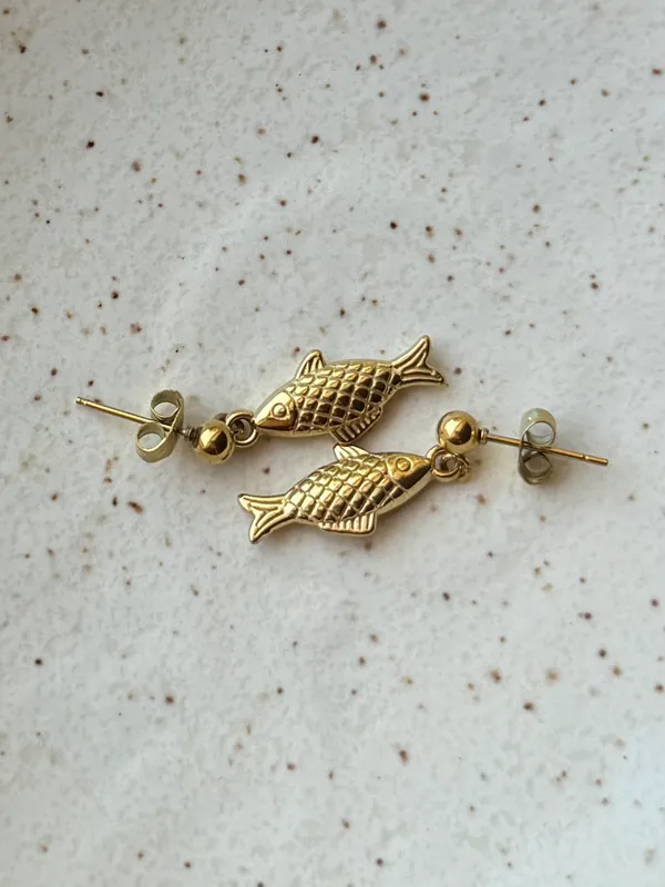 Handmade gold tone fully stainless steel fish simple earrings🌀🐟 - Image 4