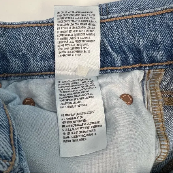 American Eagle Light Blue Denim Jeans, Size 4 Short - Image 9
