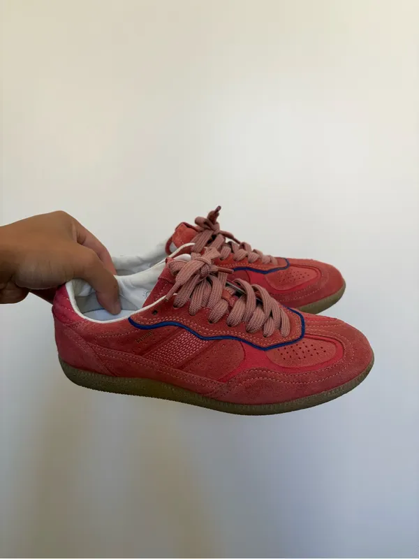 Alohas tb.490 Rife Sneakers in a coral pink suede colorway - Image 2