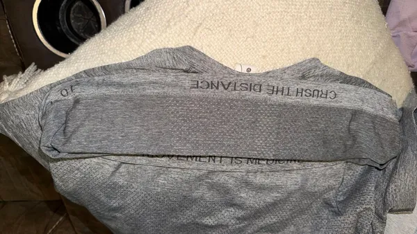 Lululemon Swiftly Tech Short Sleeve - Image 4