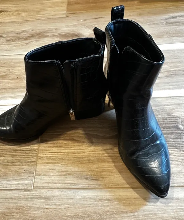 Booties Black Size 6 - Image 4