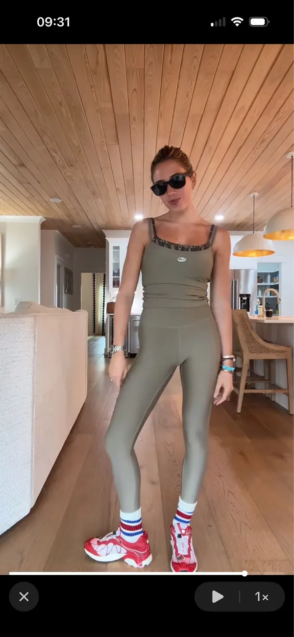 Ray x Mossy Oak layered tank & leggings - Image 3
