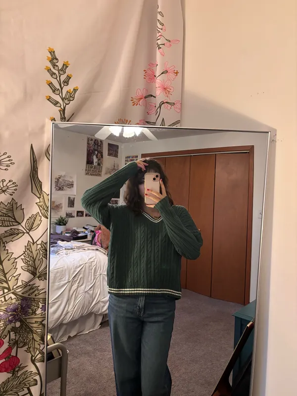 Hollister Dark Green Sweater - Image 2