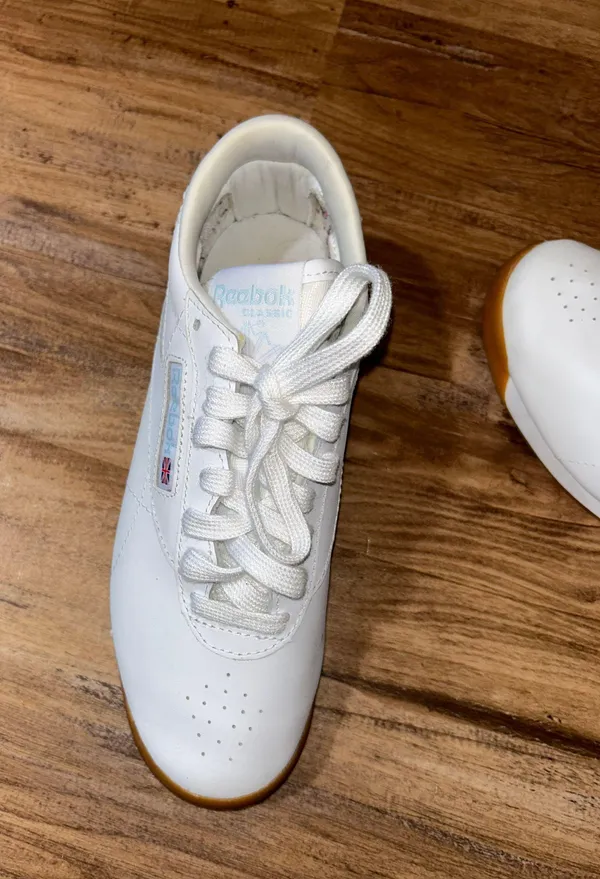 Reebok White Shoes - Image 6