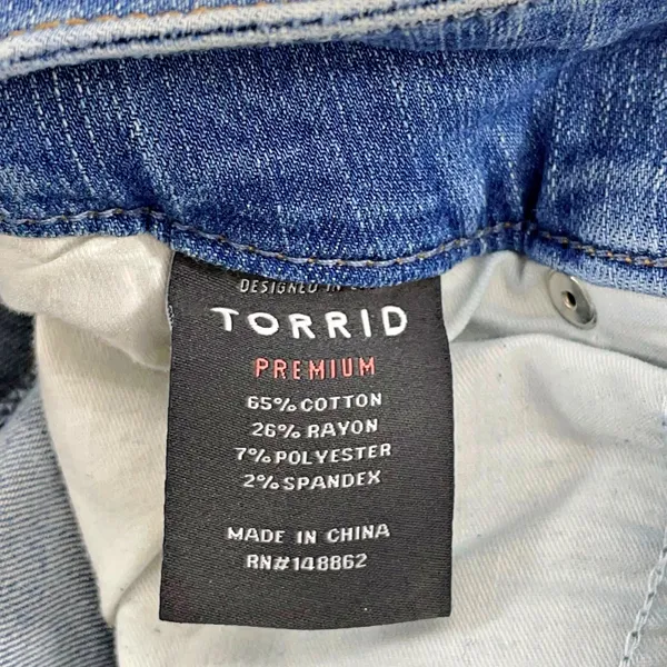 Torrid Premium 18R Mid Rise Ripped Skinny Leg Jegging Jeans Light Medium - Image 4
