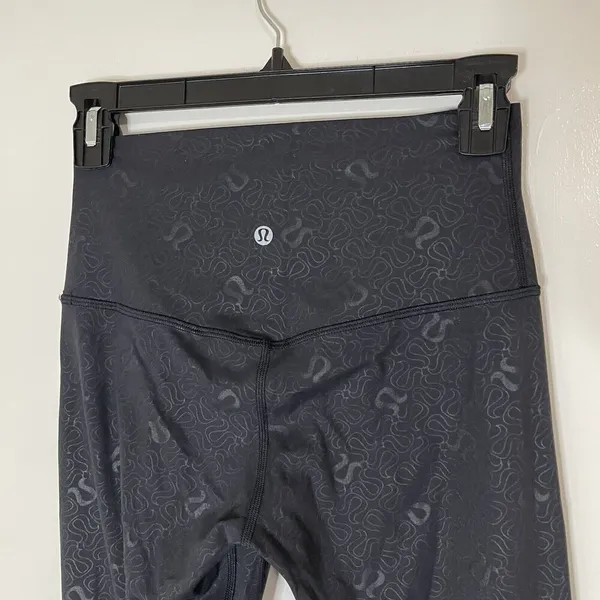 RARE! Lululemon Align High-Rise Pant Yogo Emboss Black logo Print US 6 Leggings - Image 3
