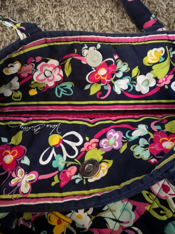 Vera Bradley Tote Quilted - Image 4