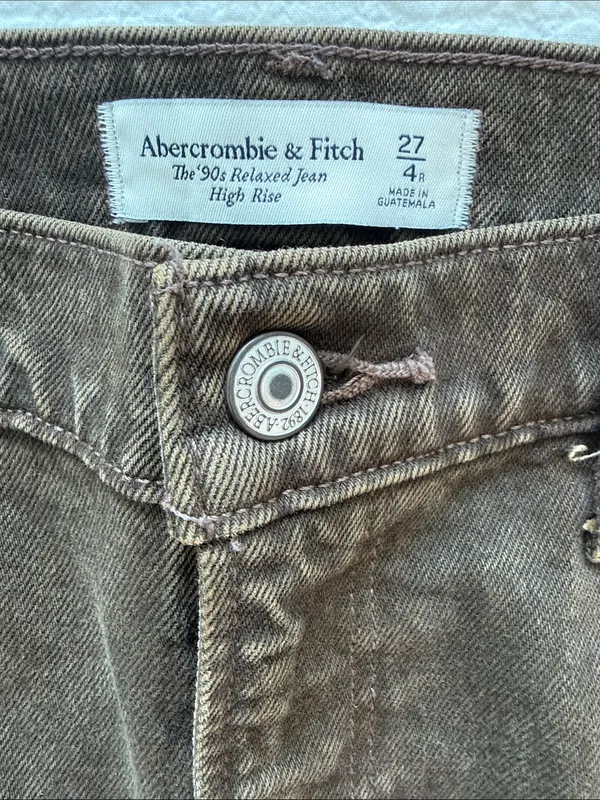 Abercrombie 90s Relaxed High Rise Brown Jean in Size 27 - Image 3