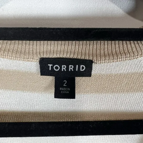 TORRID Pullover‎ Knit Sweater Women's Size 2X Striped Cream Tan Crewneck - Image 4