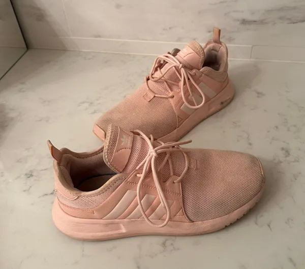 Adidas Pink Tennis Shoes - Image 2