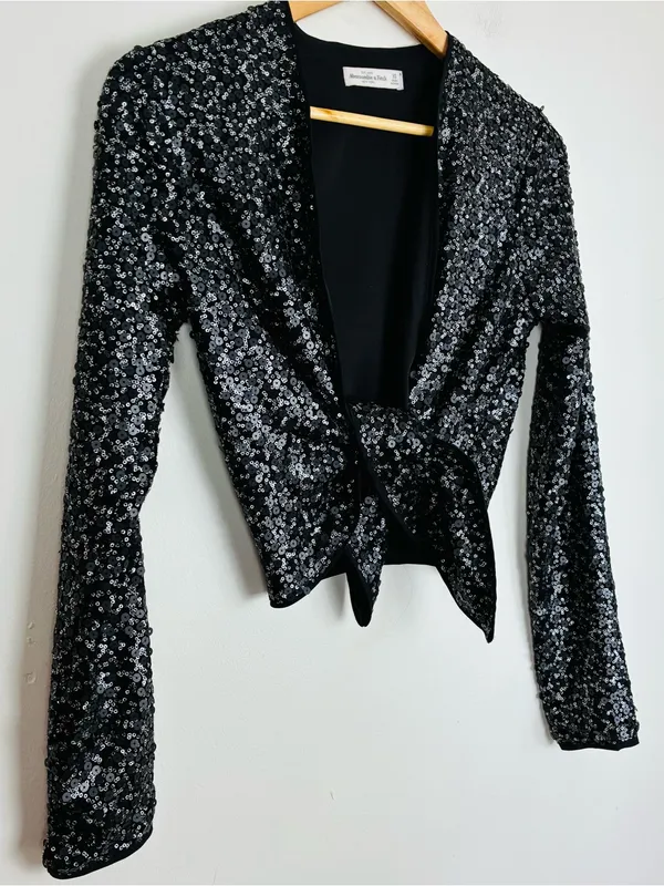 Abercrombie & Fitch black sequin tie front long sleeve crop top or jacket. XS - Image 3