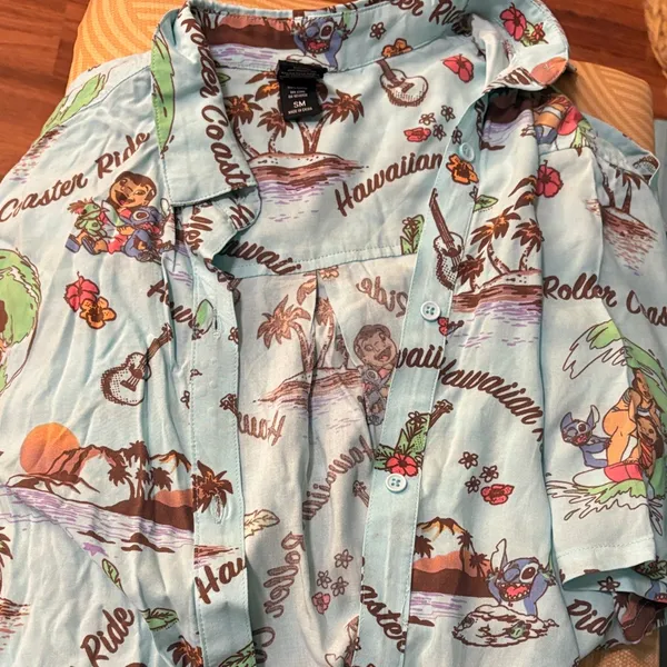Lilo & Stich NWOT project piece Hawaiian shirt- S/M - Image 6