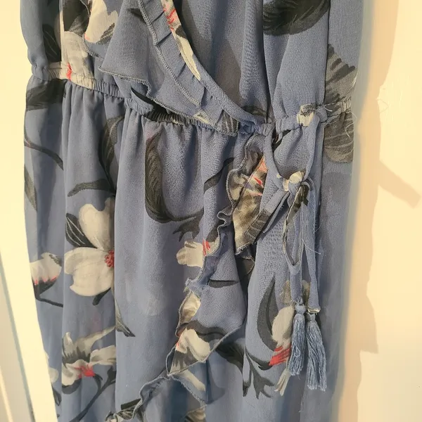 Hint of Blush Long Maxi Flutter Dress Size Large Magnolia Floral Blue High Low - Image 11