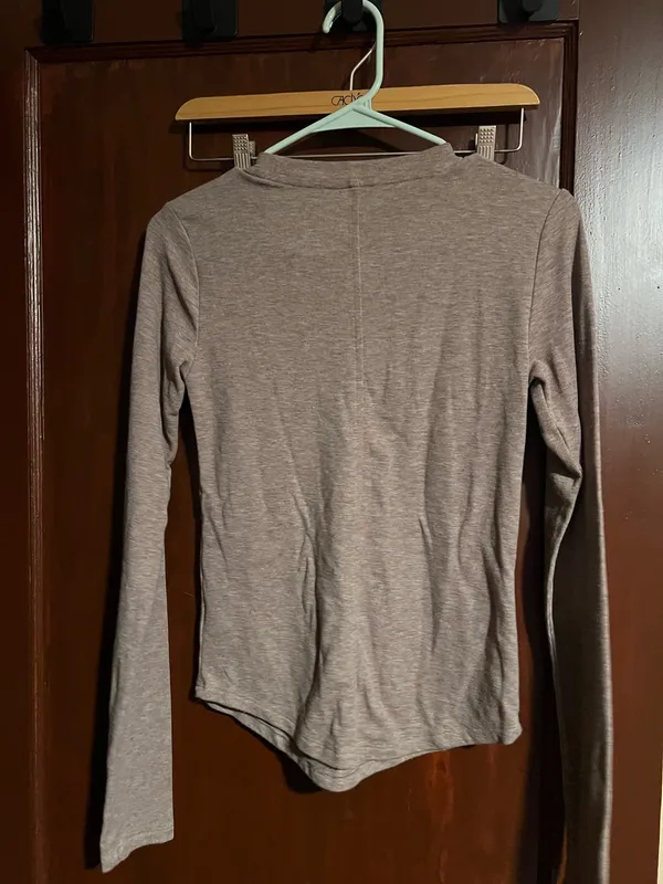 American Eagle Outfitters Long Sleeve - Image 3