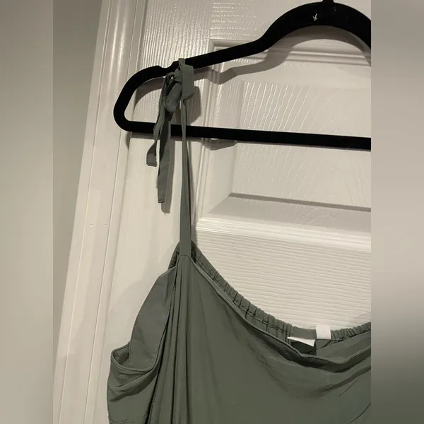 NWT Gap Size XXL Sage Green Adjustable Strap CroppedWide Leg Flowy Romper - Image 3