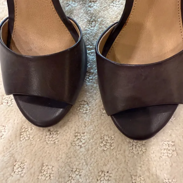 MIA Two-Tone Ankle Strap Heels – Brown & Tan, Size - Image 4