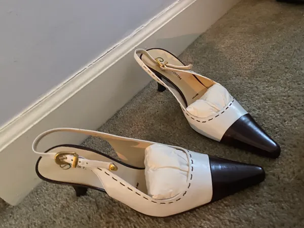 St John Heels - Image 2