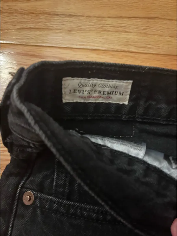 Jean Levi’s Shorts Denim - Image 3