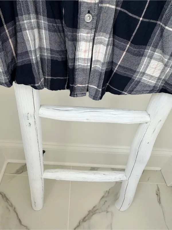 Sanctuary Women’s Navy & White Plaid Button-Up Roll Tab Shirt Size Large - Image 6