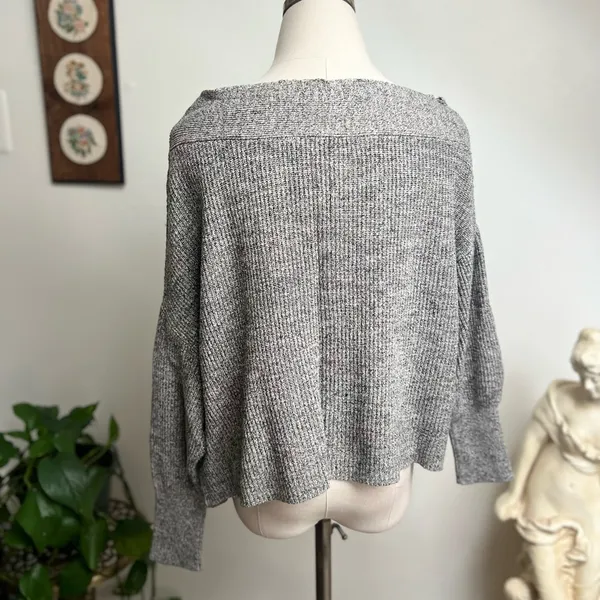 Free People Grey Knit Off the Shoulder Sweater Medium - Image 4