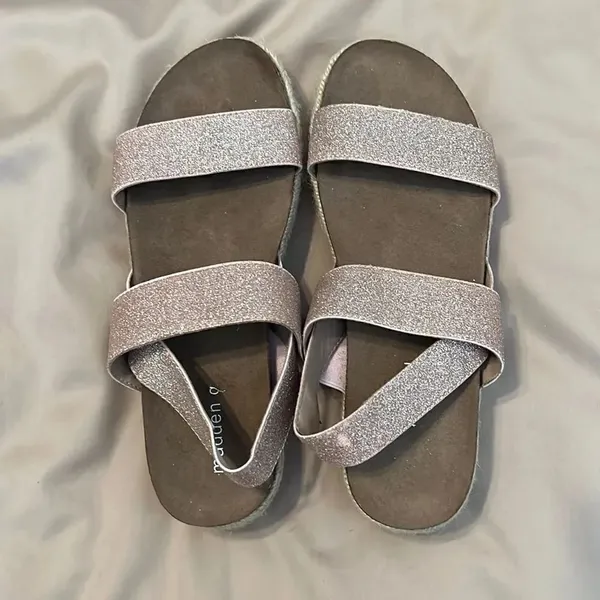 Madden girl size 8.5 pink & gold sparkly jute wedge comfy stylish sandals GUC - Image 2