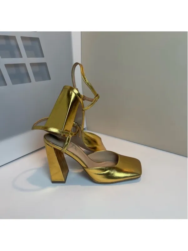 Steve Madden Women's Mosaic Gold Leather Sandals shoes Sz 6 Fairy - Image 2