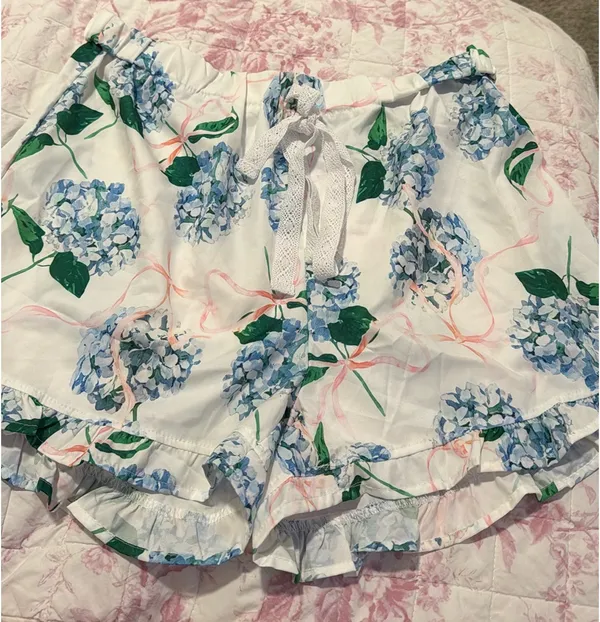 Boutique style PJ set White Size L - Image 3