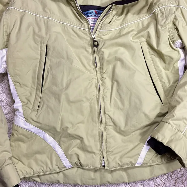 Obermeyer Women's Ski Jacket, Pale Green/White, Size 10 - Image 3