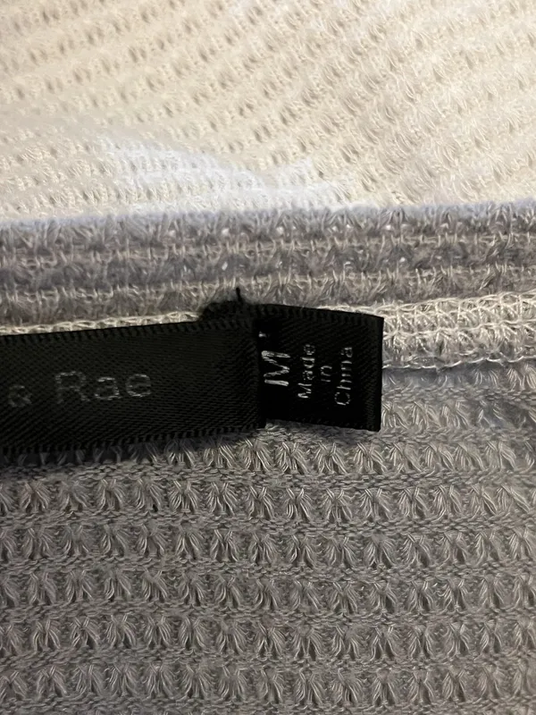 Doe & Rae Sweater Womens Medium Gray Colorblock Waffle Knit Ruffle Pullover - Image 7