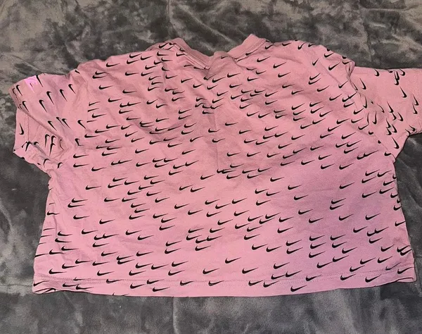 Nike Sportswear Crop Top - Image 6