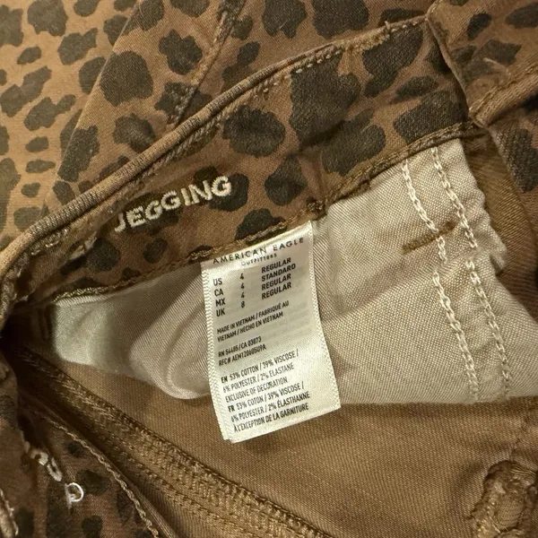 American Eagle Brown Leopard Print Pants - Image 6