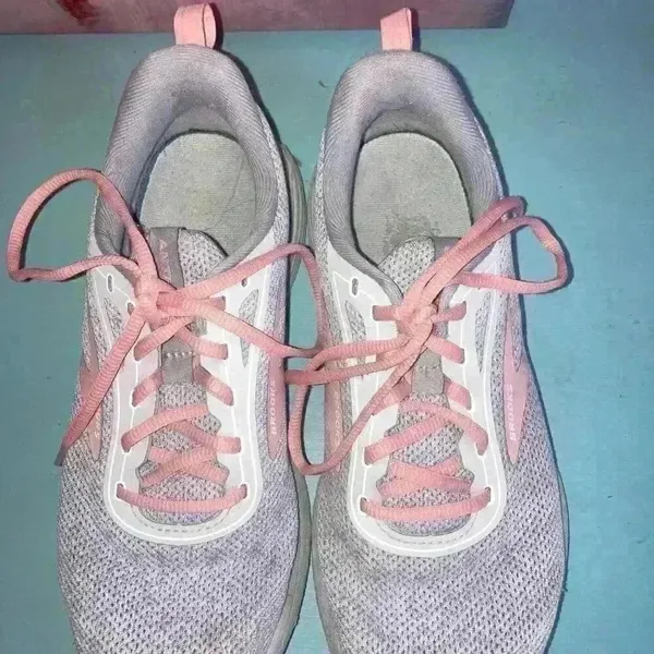 Brooks Anthem 3 Running Sneaker Women's Size 8.5 Gray Pink Peach Coral - Image 4