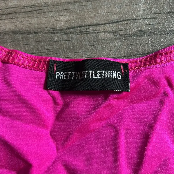 Pretty little thing hot pink cropped tank - Image 2