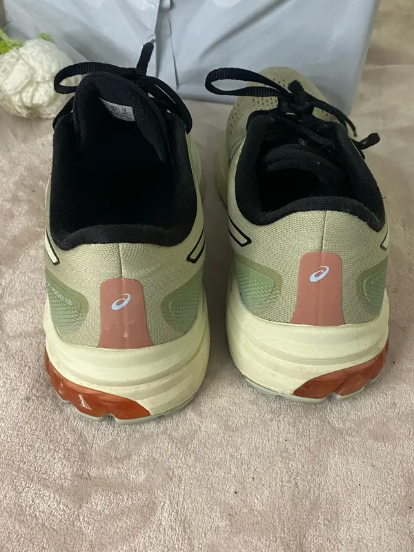 ASICS GT 1000 12 Womens Sneakers Shoes Size 8 - Image 3
