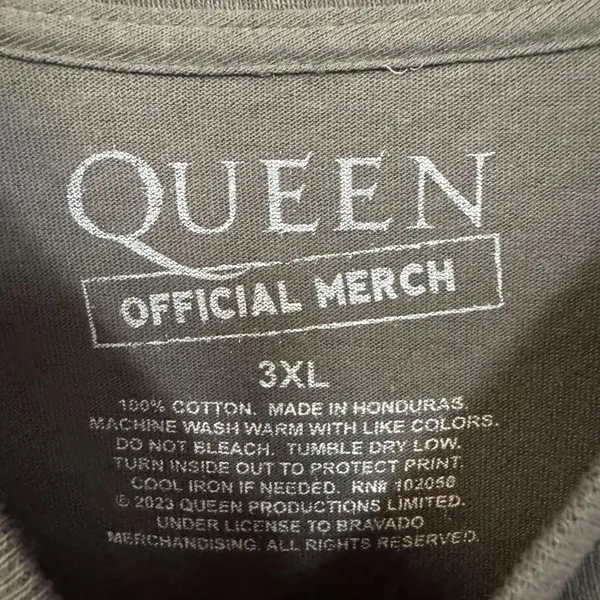 Queen A Night at the Opera Album Zodiac Crest Band Tee 3XL - Image 3