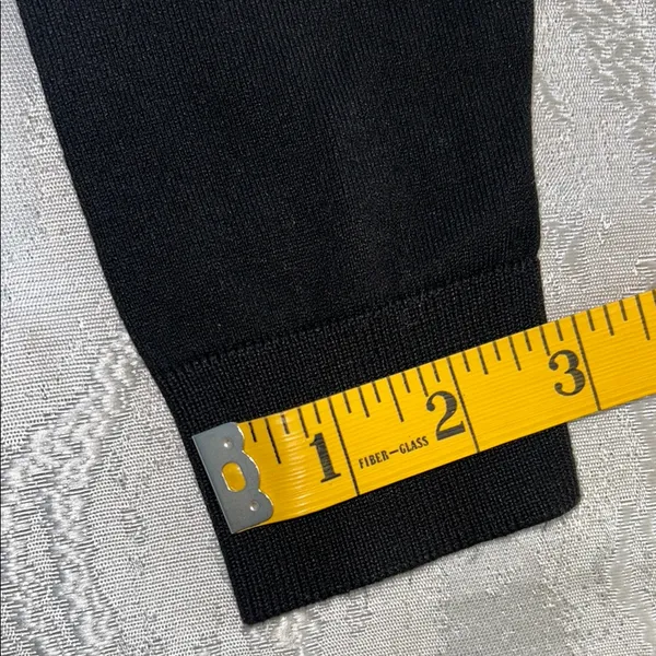 Zara Women's Black Crewneck Sweater - Image 13