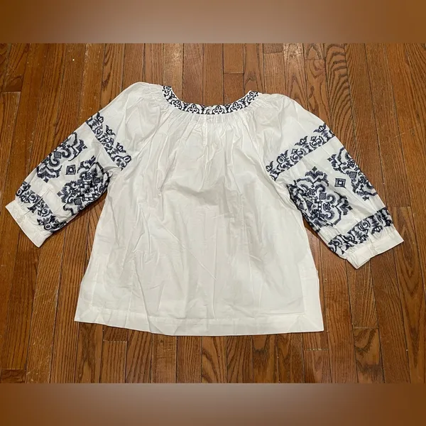 Tommy Hilfiger White and Blue Embroidered Blouse - Image 2
