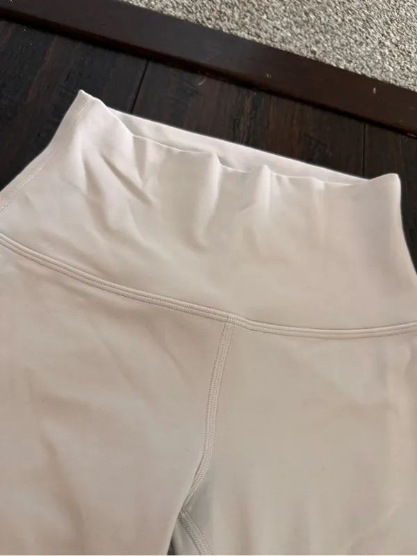 Lululemon Light Gray Full Length Align Leggings - Image 3