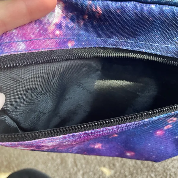NEW iHeartRaves Fanny Pack - Image 3