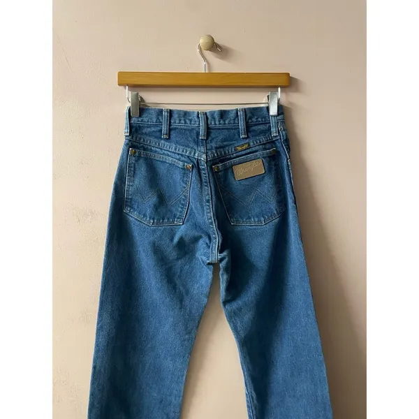 Vintage Wrangler Medium Wash Blue Straight Leg Jeans Size 5 x 34 GUC - Image 12